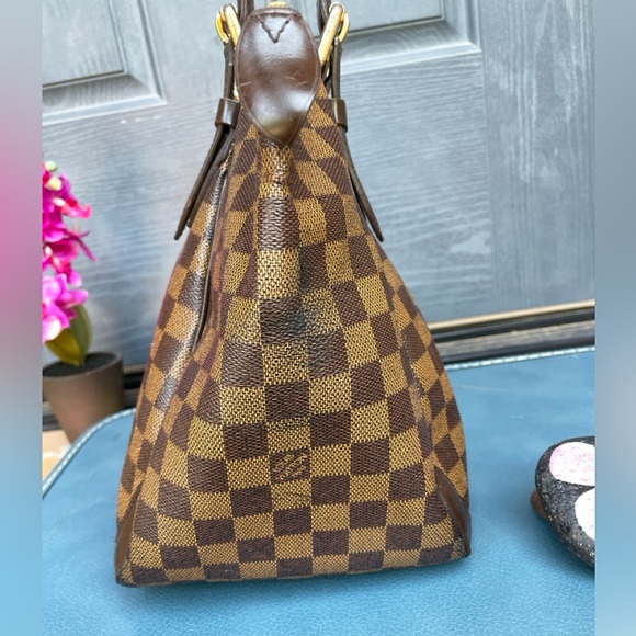 Authentic Louis Vuitton Damier Ebene Verona Handbag - Picture 5 of 17